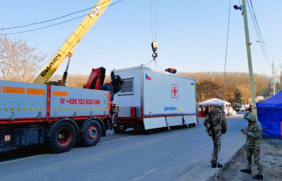 HUTIRA helped in Ukraine by supplying a generator for ambulances, a mobile water treatment plant and a container | HUTIRA